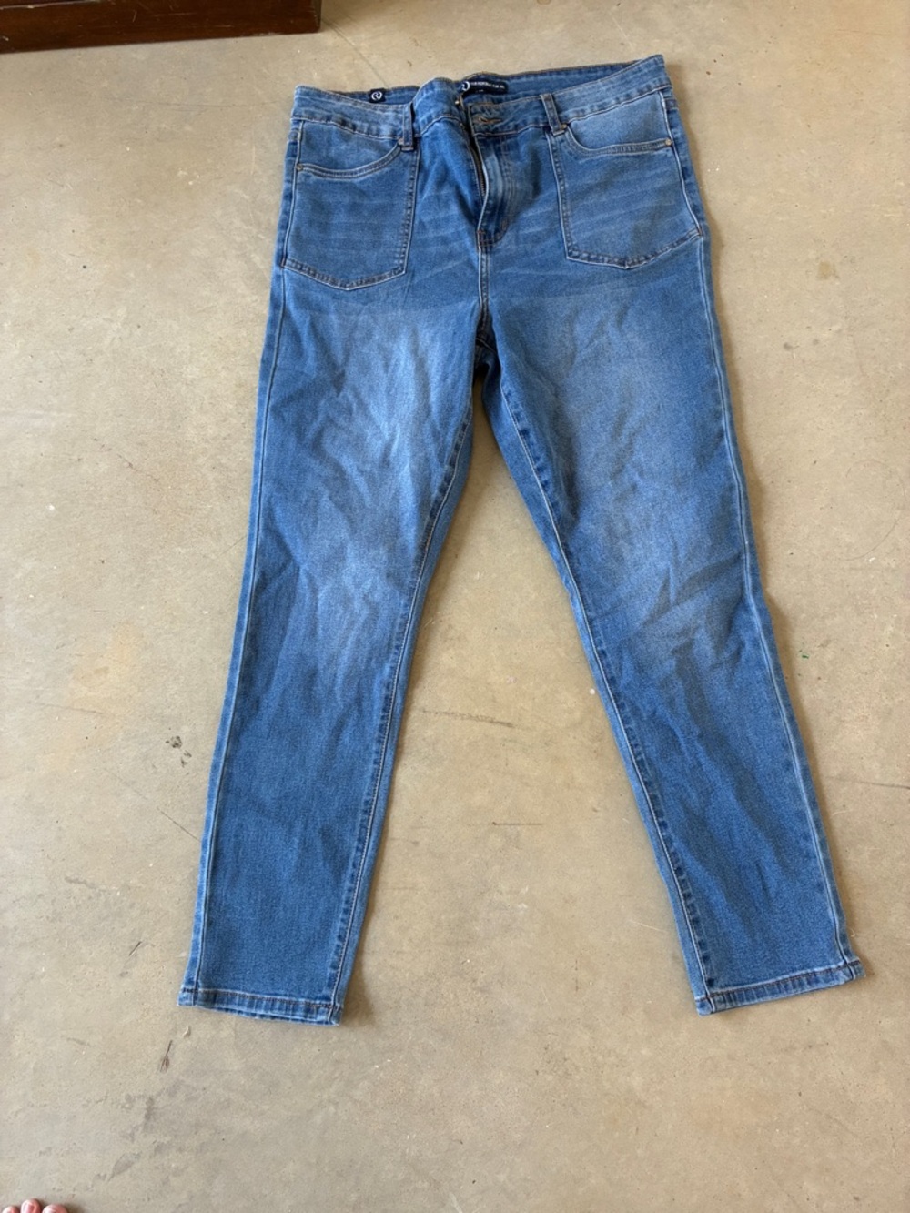 One republic straight leg jeans. Women’s 14. Nwot like new